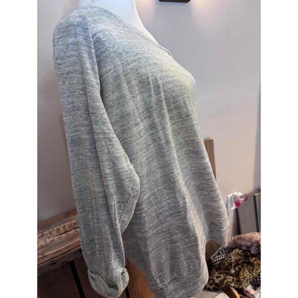 TNA Ladies Large Heather Gray Boat Neck Lightweight Athletic Top Off Shoulder - Picture 11 of 12